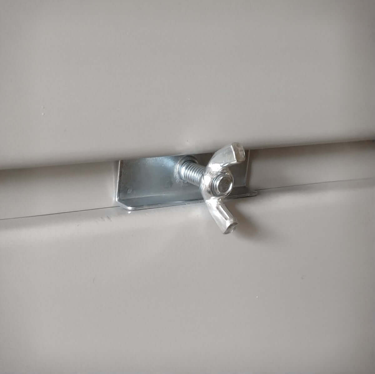 HANDIWALL 13" MAGNETIC TOOL HOLDER | Serious Garages