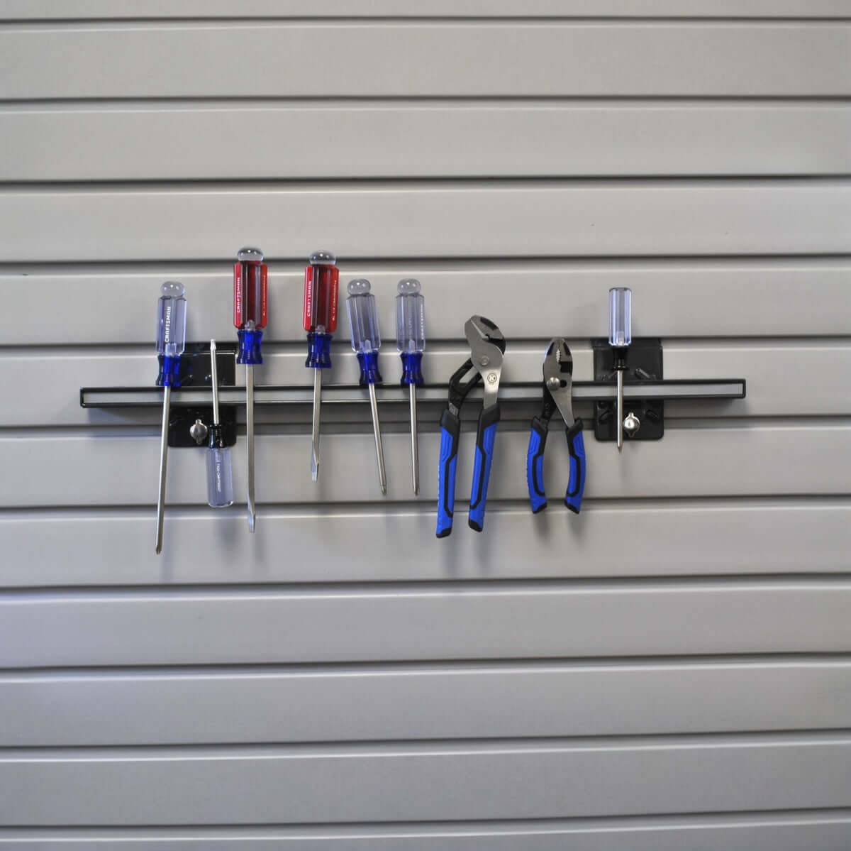 24" MAGNETIC TOOL BAR | Serious Garages