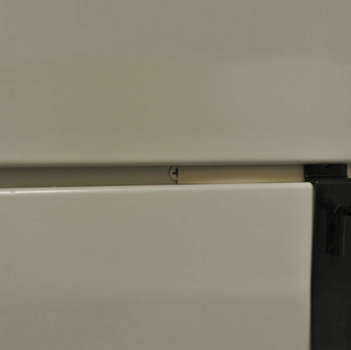 HANDI COLOR STRIP, WITH TAPE, 96" | Serious Garages