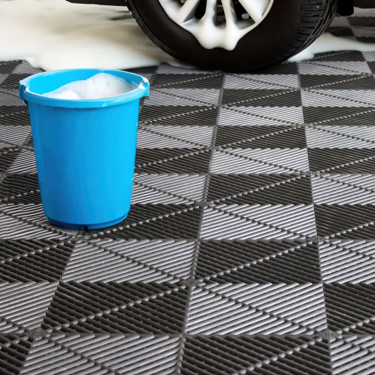 Interlocking Garage Floor Tiles by SafeRacks | Serious Garages