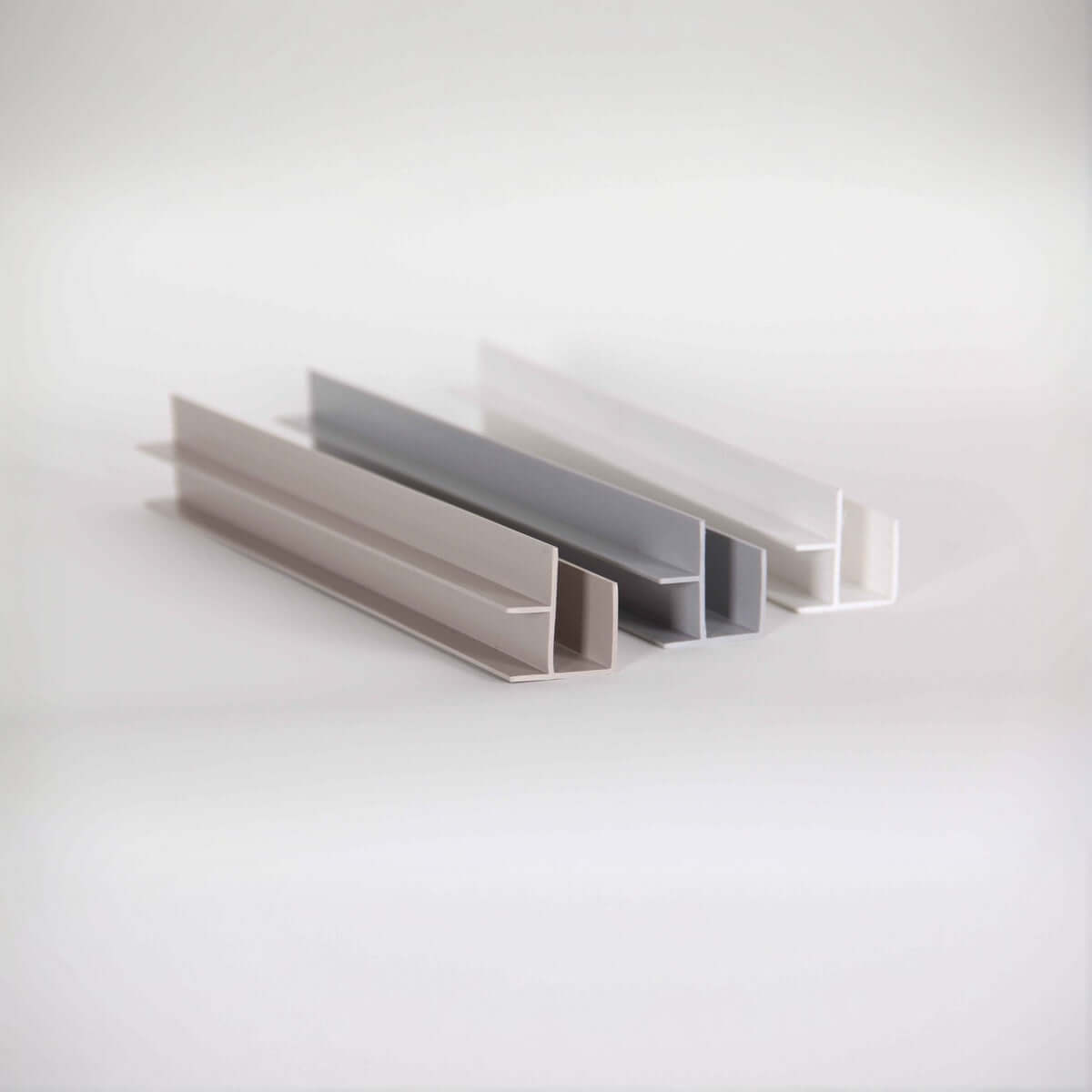 INSIDE/OUTSIDE CORNER MOLDING, 80" | Serious Garages