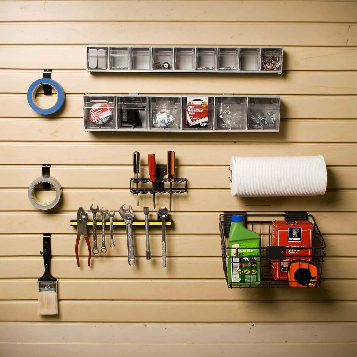 HANDIWALL WORK BENCH ACCESSORY KIT | Serious Garages